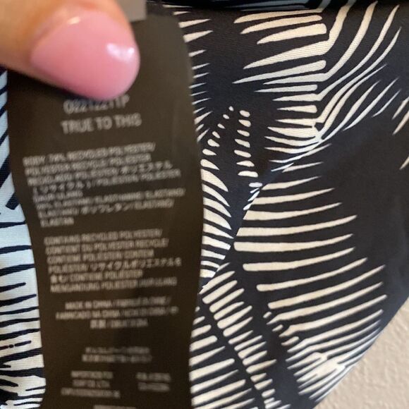 NWT- Volcom- “Stay or leaf” the side tie- bikini full coverage bottoms - Picture 9 of 11